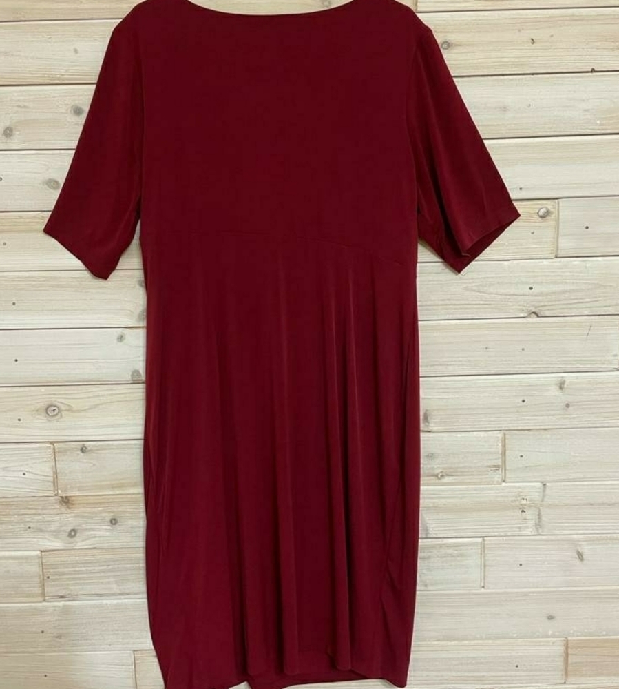 💕Beautiful Plus size dress - Picture 2 of 4